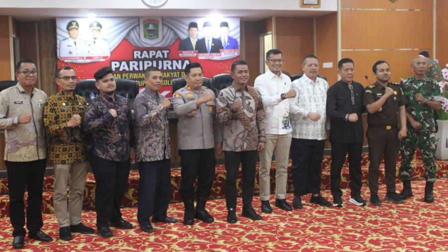 Dokumentasi Rapat Paripurna DPRD Kabupaten Solok di Arosuka