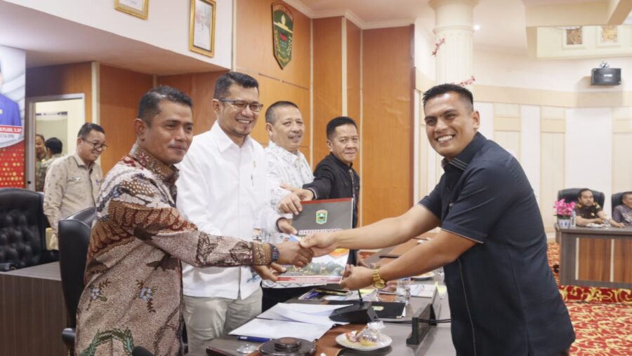 Dokumentasi Rapat Paripurna DPRD Kabupaten Solok di Arosuka